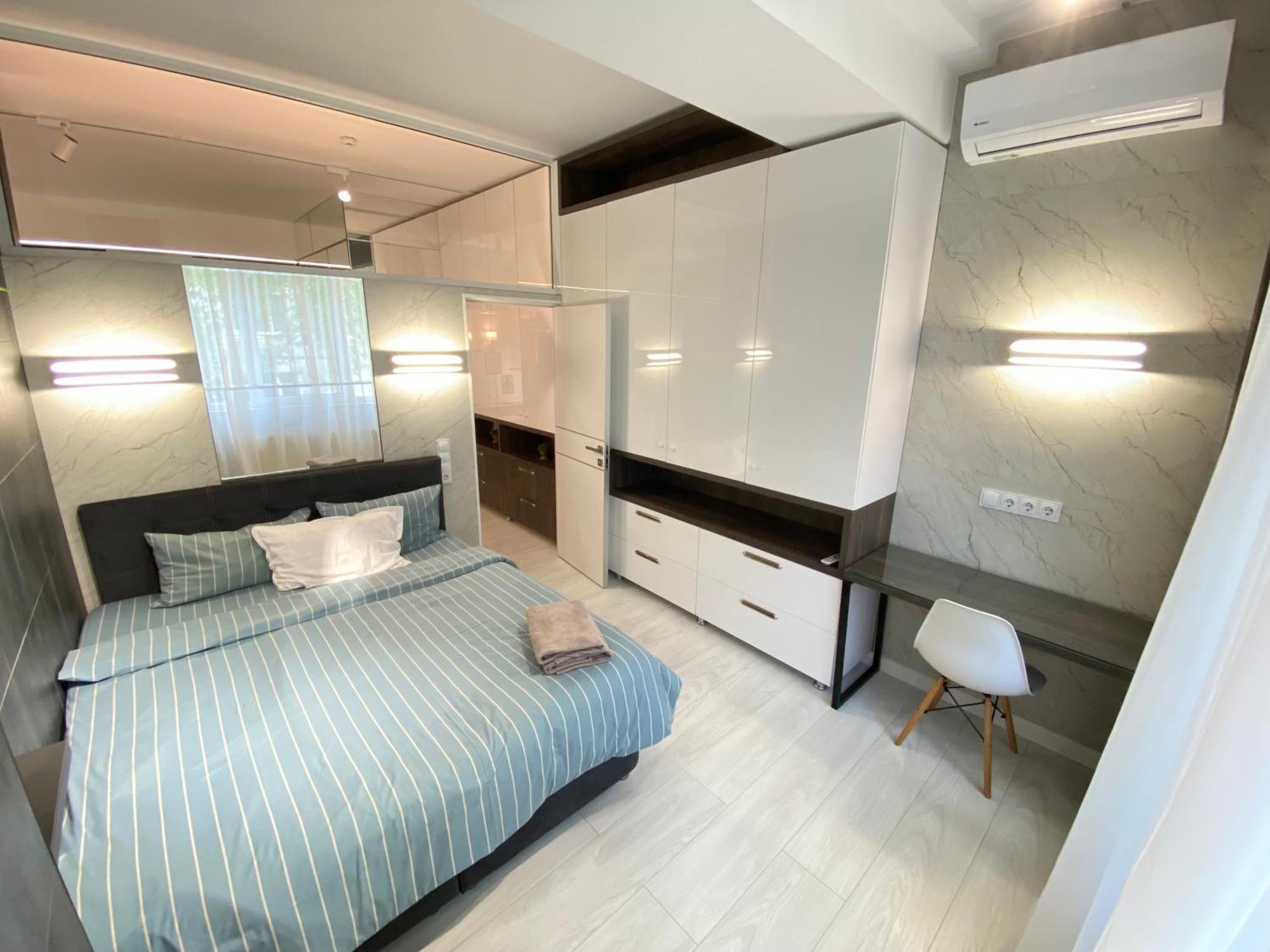 Rentnow Modern Business Apartment With 3 Bedrooms In Centre Chişinau Exteriör bild